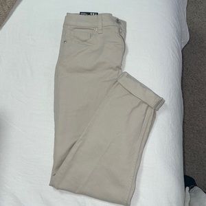 H&M Mom Jeans *NEW WITH TAGS*